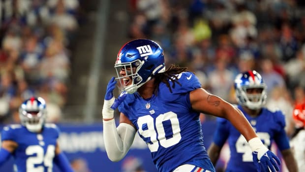 Risers and Fallers from New York Giants' 2021 Preseason Opening Loss -  Sports Illustrated New York Giants News, Analysis and More