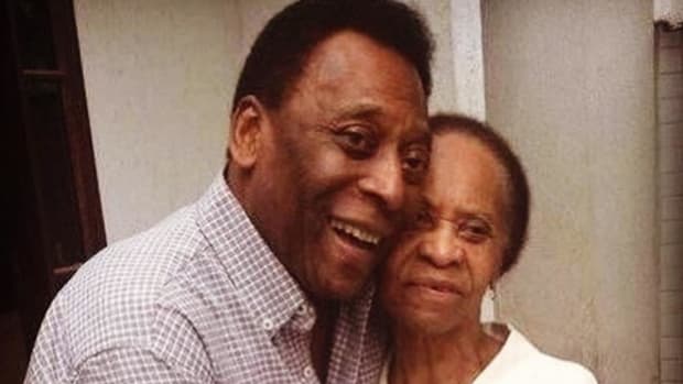 ¡Increíble! Pelé falleció pero su madre sigue viva a los 100 años