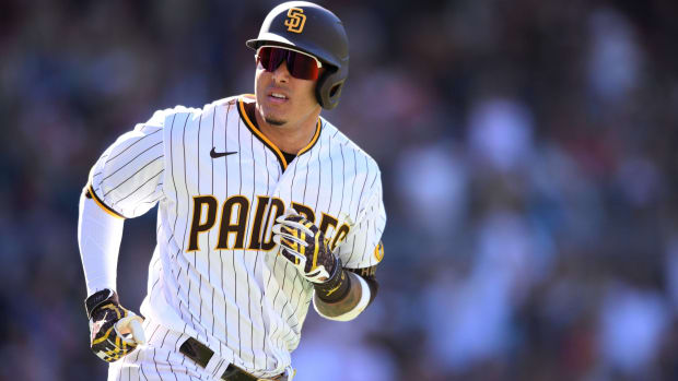 Manny Machado: Heckler Jabs Padres Star Over Lost Bet: 'Where's My