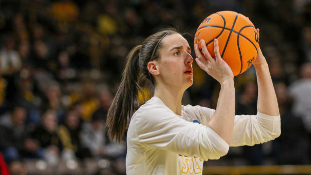 Iowa's Caitlin Clark, Kylie Feuerbach have their own Cubs-White