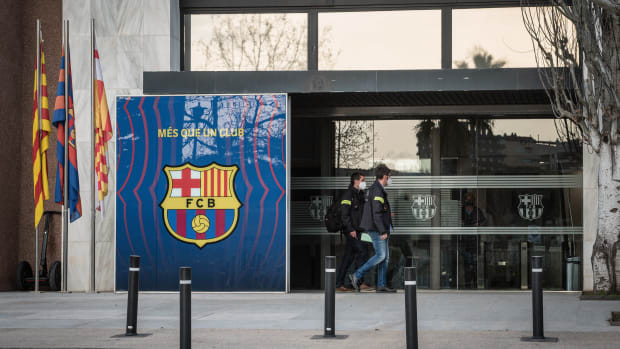 Policía de Barcelona hace investigación en las instalaciones del club blaugrana