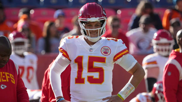 KC Chiefs' Andy Reid, Patrick Mahomes Call Out Officials for Jawaan Taylor  Penalties vs. Chicago Bears - Sports Illustrated Kansas City Chiefs News,  Analysis and More