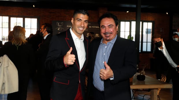 Hugo Sánchez y Luis Suárez en Gala de los Premios MARCA