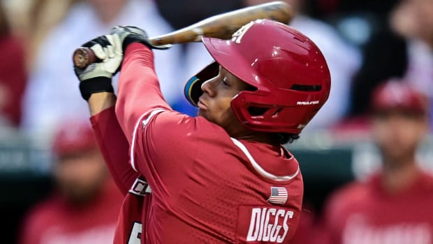 Razorbacks' Kendall Diggs in 6-3 win over Tennessee on Saturday night.