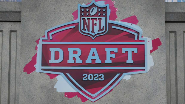 Kansas City Chiefs 2024 NFL Mock Draft Roundup 1.0 - Sports Illustrated  Kansas City Chiefs News, Analysis and More