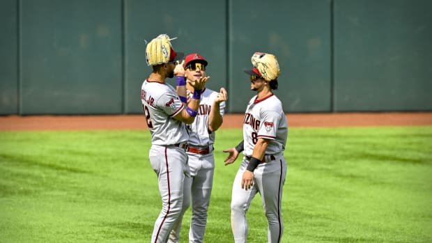 Diamondbacks Walk Off Nationals in Wild 8-7 Victory - Sports Illustrated Arizona  Diamondbacks News, Analysis and More