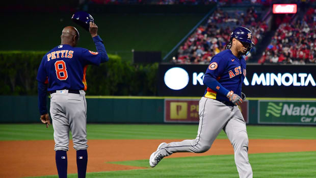 WATCH: Houston Astros Catcher Martin Maldonado Mic'd Up on Sunday Night  Baseball - Fastball