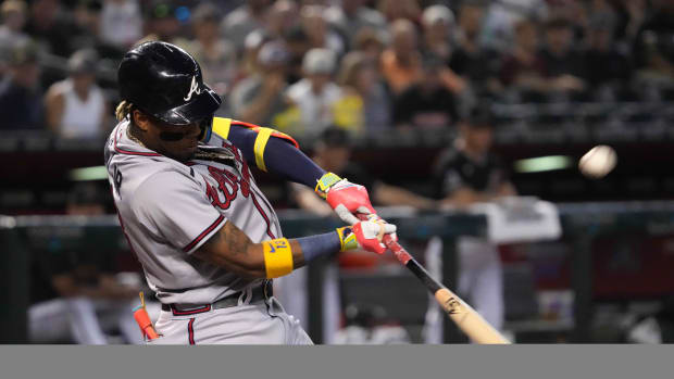 WATCH: Ozzie Albies laces a first-pitch homer into the Chop House - Sports  Illustrated Atlanta Braves News, Analysis and More