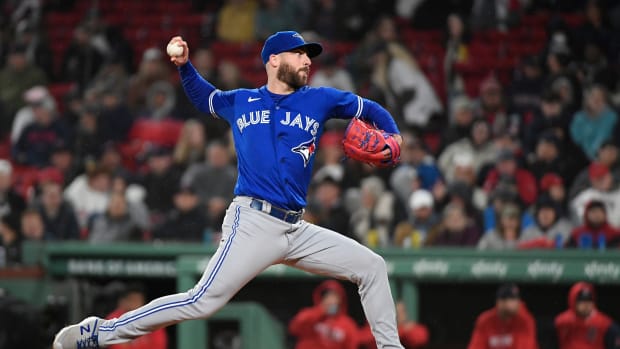 Toronto Blue Jays' Kevin Gausman and Daughter Go Viral After Her Ceremonial  First Pitch - Fastball