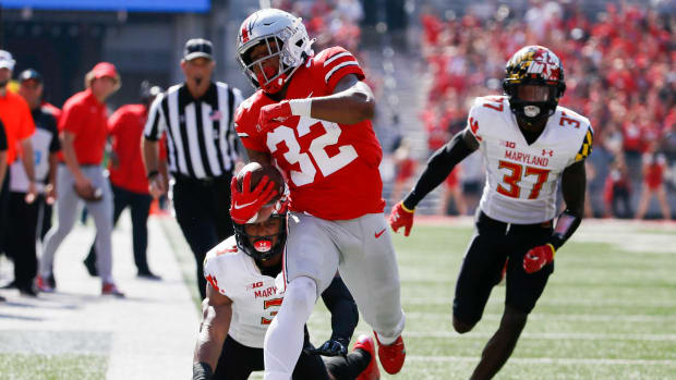 September 16th, 2017: Ohio State Buckeyes quarterback Joe Burrow (10) warms  up in an NCAA football game between the Ohio State Buckeyes and the Army  Black Knights at Ohio Stadium, Columbus, OH.