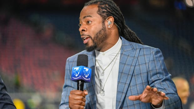 Ken Griffey Jr. Makes Surprise Visit During Richard Sherman's Mariners  First Pitch - Sports Illustrated