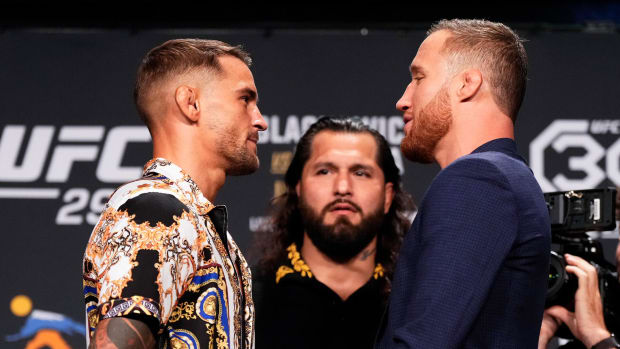 Dustin Poirier and Justin Gaethje engage in a staredown ahead of their UFC 291 rematch.