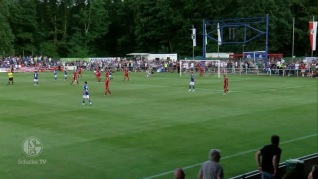 Lee Dong-gyeong's two goals against VfB Hüls