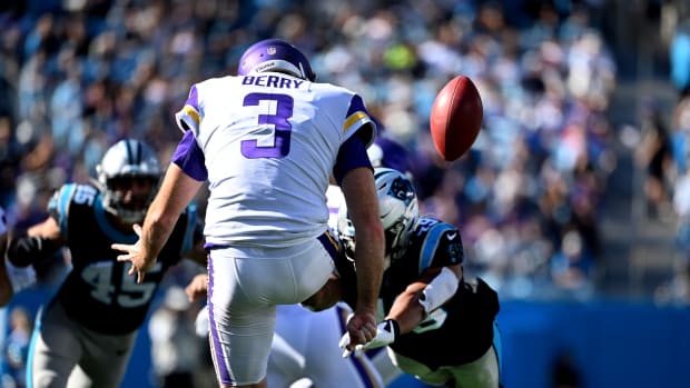 New Vikings punter Ryan Wright kicks bombs, Pat McAfee raves about him -  Sports Illustrated Minnesota Sports, News, Analysis, and More