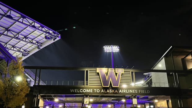 Former Husky DB is Making a Name For Himself - With Style - Sports  Illustrated Washington Huskies News, Analysis and More