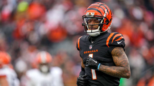 Cincinnati Bengals Unveil Sharp Looking Uniform Combination for Sunday's  Game Against Pittsburgh Steelers - Sports Illustrated Cincinnati Bengals  News, Analysis and More