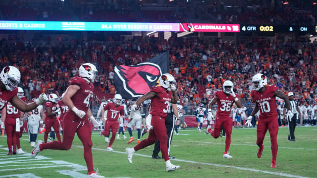 Arizona Cardinals RB James Conner Continues to Shine - Sports Illustrated Arizona  Cardinals News, Analysis and More