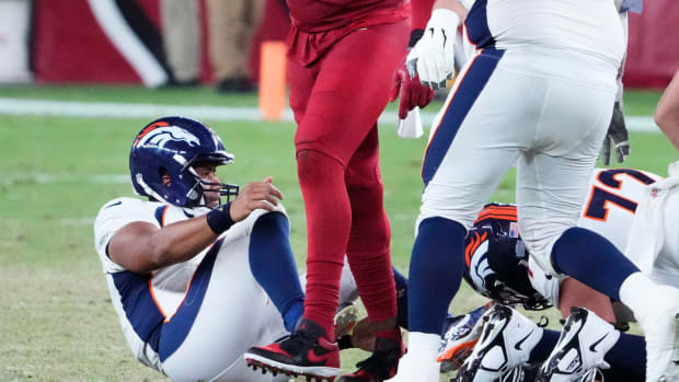 Denver Broncos QB Russell Wilson's Preseason Debut Triggers Laughable Take  From CBS Sports - Sports Illustrated Mile High Huddle: Denver Broncos News,  Analysis and More