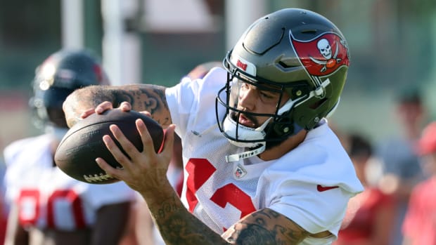 Buccaneers, Mike Evans Hit Impasse in Contract Negotiations, per