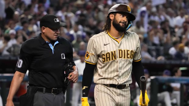 Padres News: Bob Melvin Shares an Update on Injured Drew Pomeranz - Sports  Illustrated Inside The Padres News, Analysis and More