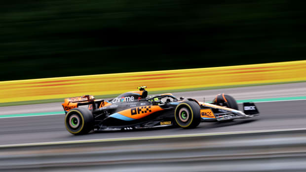 McLaren MCL60