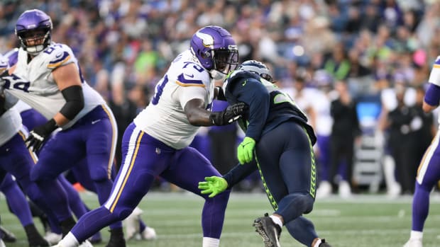 Everson Griffen charged with DWI after police saw 'reckless and