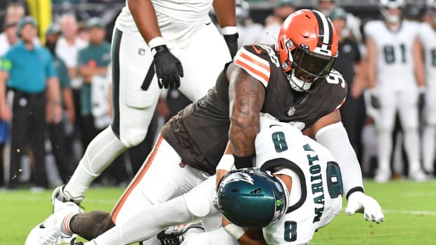 Browns Re-Signing G Michael Dunn & DT Maurice Hurst 