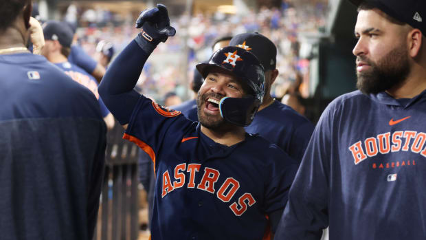 Jose Altuve Injury: AL MVP to DL due to knee injury - Sports Illustrated