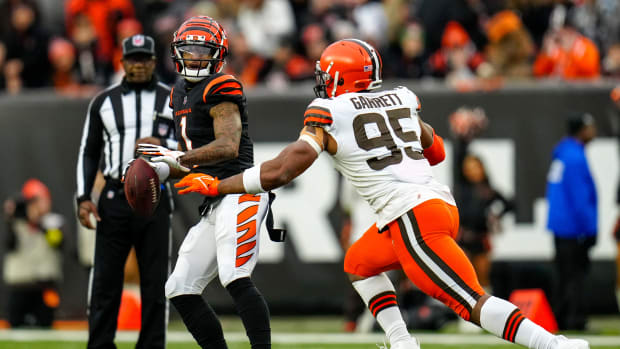 Browns' Myles Garrett Says He's Trying to Recruit Odell Beckham Jr.