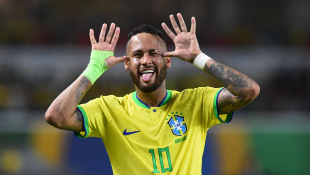 Neymar ties international assists record set by Landon Donovan