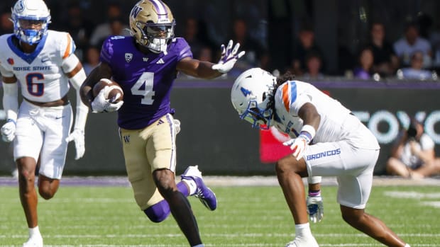 Huskies Break Out New-Model Uniforms With Some Fashion Tweaks - Sports  Illustrated Washington Huskies News, Analysis and More