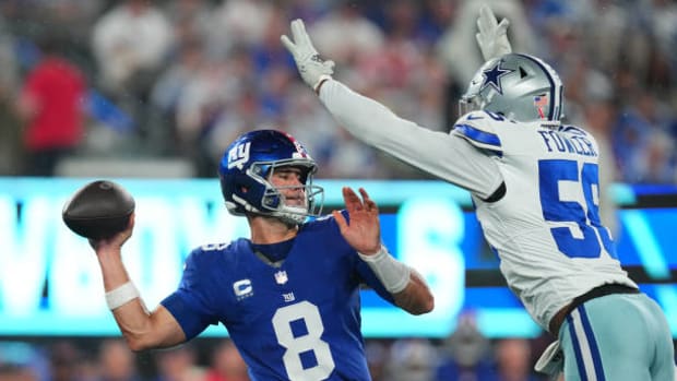 Dallas Cowboys 40-0 New York Giants, Dallas dominates Giants