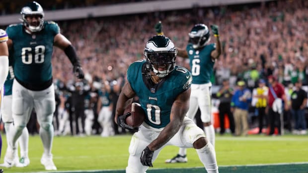 Philadelphia Eagles WATCH: D'Andre Swift Caps Off Career Night vs.  Minnesota Vikings With TD - Sports Illustrated Philadelphia Eagles News,  Analysis and More
