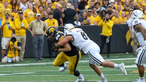 Hawkeyes Rally to Down Indiana - Sports Illustrated Iowa Hawkeyes News,  Analysis and More