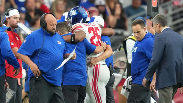 New York Giants Unveil New MetLife Stadium Field - Sports Illustrated New  York Giants News, Analysis and More