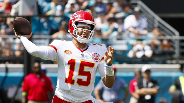 Buffalo BIlls at Kansas City Chiefs: Game predictions, picks, odds