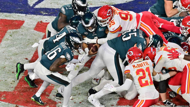 Philadelphia Eagles linebacker Haason Reddick (7) reacts against the  Jacksonville Jaguars during an NFL football game, Sunday, Oct. 2, 2022, in  Philadelphia. The Eagles defeated the Jaguars 29-21. (AP Photo/Rich Schultz  Stock Photo - Alamy