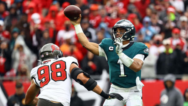 Philadelphia Eagles linebacker Haason Reddick (7) reacts against the  Jacksonville Jaguars during an NFL football game, Sunday, Oct. 2, 2022, in  Philadelphia. The Eagles defeated the Jaguars 29-21. (AP Photo/Rich Schultz  Stock Photo - Alamy