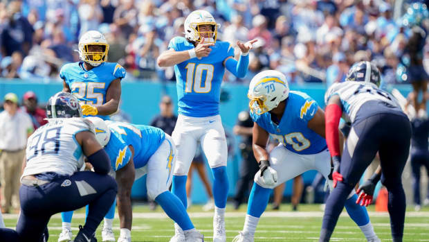 Chargers win after Cleveland Browns miss late field-goal attempt