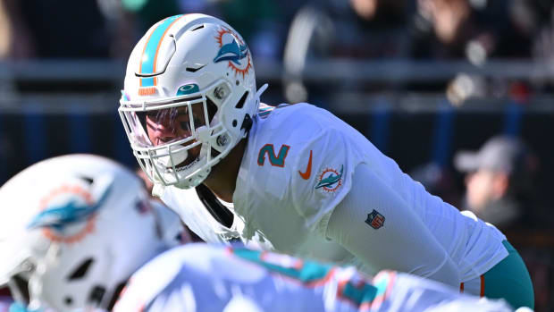 Miami Dolphins History: 100 Greatest Plays (No. 32) - Sports Illustrated  Miami Dolphins News, Analysis and More