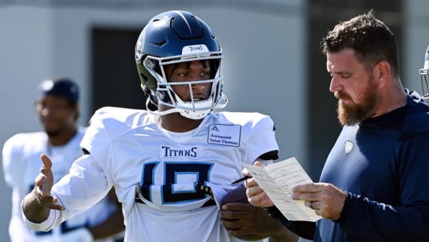 Mike Vrabel: Josh Dobbs 'Gives Us the Best Chance' - Sports Illustrated  Tennessee Titans News, Analysis and More