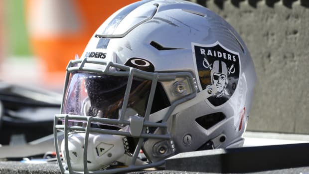 Raiders Great Willie Brown Dies at 78 - Sports Illustrated Las Vegas Raiders  News, Analysis and More