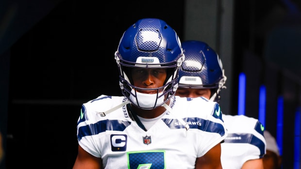 Seattle Seahawks Ride Kenneth Walker III, TEs to Halftime Lead vs. New York  Jets - Sports Illustrated Seattle Seahawks News, Analysis and More