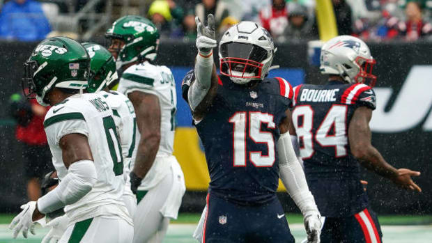 Bill Belichick says Mac Jones has 'made a lot of progress in the last 48  hours' - The Boston Globe