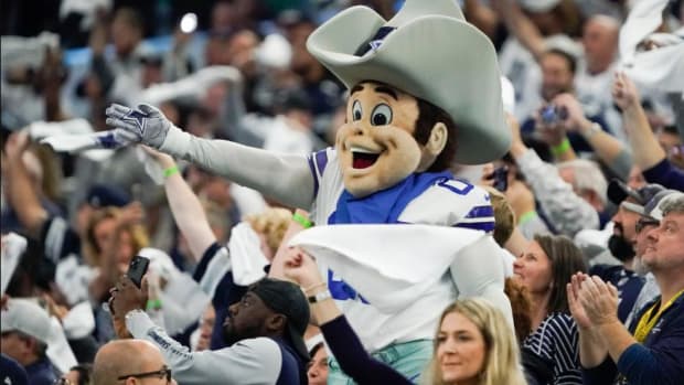 Cowboys round-up: Daily Dallas Digest Dallas Cowboys 2022 NFL preseason  round-up: Wide receiver options, Dan Quinn, Mike McCarthy… - AS USA