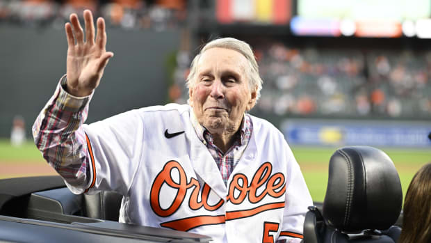 Baltimore Orioles to Wear Patch Honoring Brooks Robinson