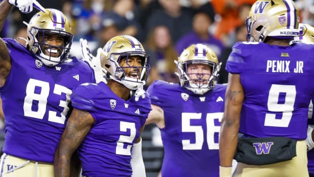 McDuffie Reclaims 22, a Preferred Jersey Number For Him - Sports  Illustrated Washington Huskies News, Analysis and More