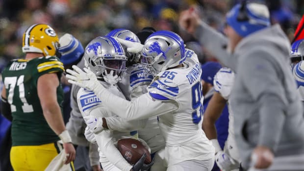 Detroit Lions K Dominik Eberle misses 2 extra points Sunday