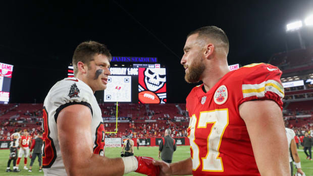 Ryan Jensen finally reveals the details of his serious knee injury,  unlikely return for postseason - Tampa Bay Buccaneers, BucsGameday