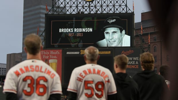 Brooks Robinson, legendary Hall of Fame third baseman for the Orioles, dies  at 86, National